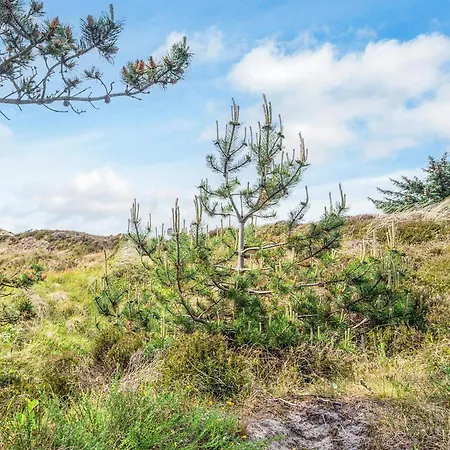 Tranquil Oasis In Henne Strand-by Traum 펜션