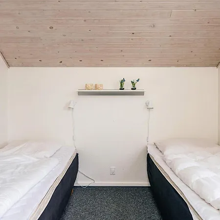 펜션 Tranquil Oasis In Henne Strand-by Traum